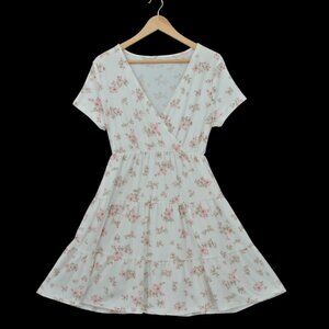 NoiBoi 🇧🇷 Floral Mini Dress - 🌺🌸 White and Pink ✨NWOT✨